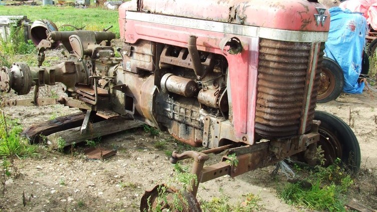 Lot 513 Rare MF 85 tractor imported from USA £1,900 