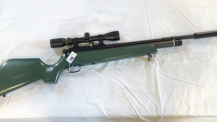 £320 - Daystate Air Rifle