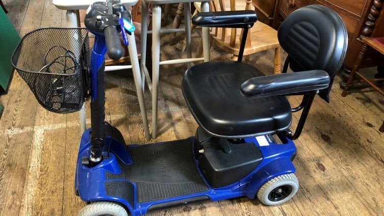 £85 - GoGo Mobility Scooter