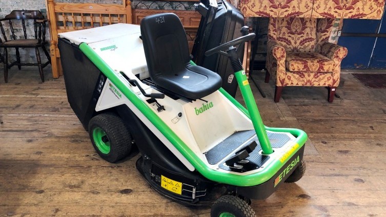 Etesia Bahia Hydrostatic Lawnmower - £320
