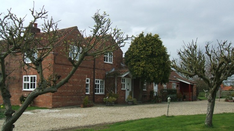 East Farm Cottage, Southrey - £900 p.c.m. 