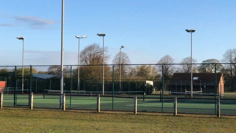 Horncastle & District Tennis Club  
