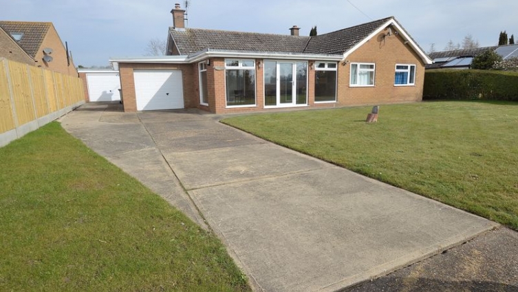 {cf_property_name} North Road
