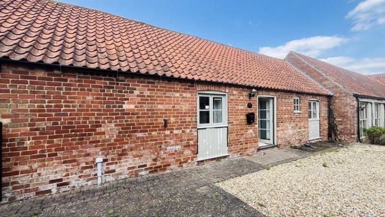 {cf_property_name} Walk Lane