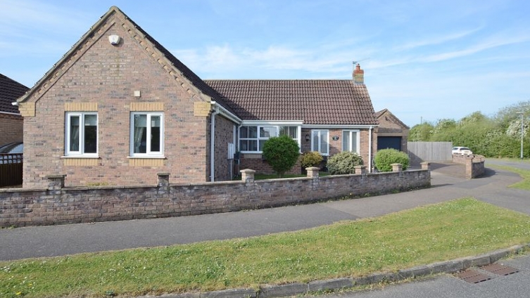 {cf_property_name} St Andrews Walk