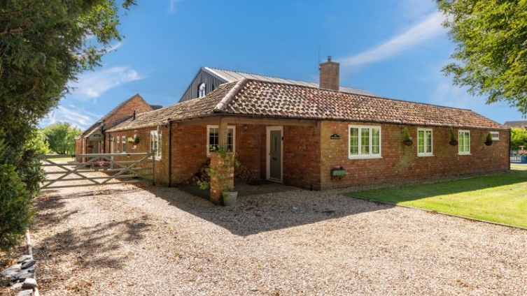 {cf_property_name} 