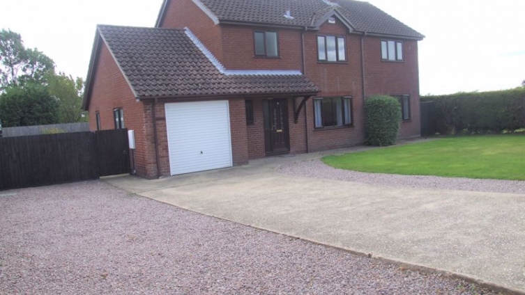 {cf_property_name} Bucknall Road