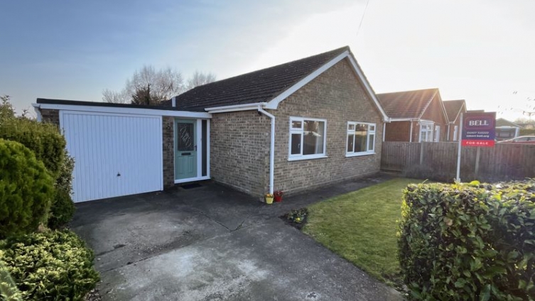 {cf_property_name} Willow Close