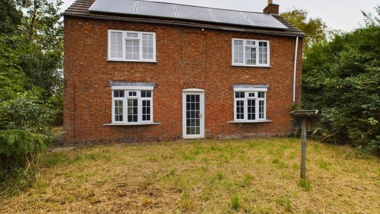 {cf_property_name} Hobhole Bank