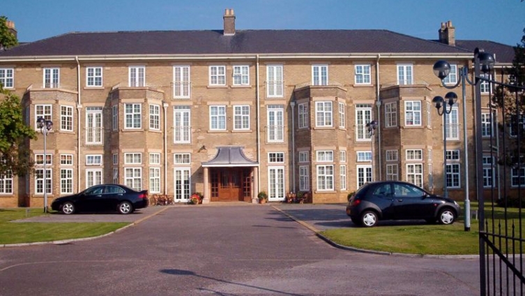 {cf_property_name} Chichester Road