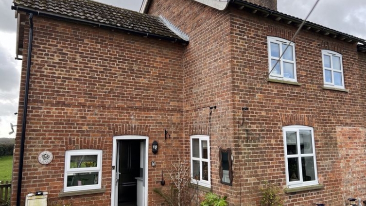 Claxby Pluckacre, Boston