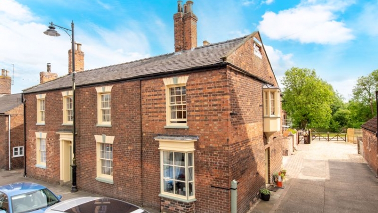 {cf_property_name} West Street