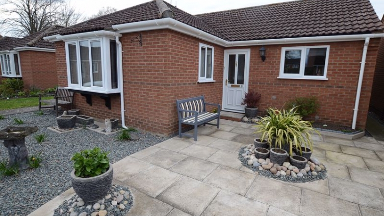 {cf_property_name} Oaklands 