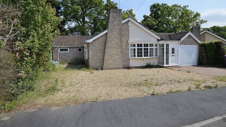 {cf_property_name} Tor O Moor Gardens