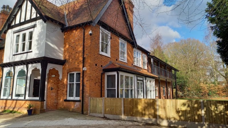 {cf_property_name} Stanhope Avenue
