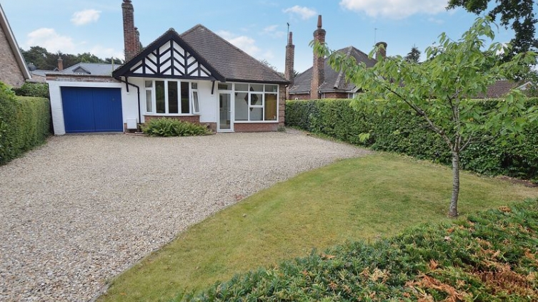 {cf_property_name} 20 Horncastle Road