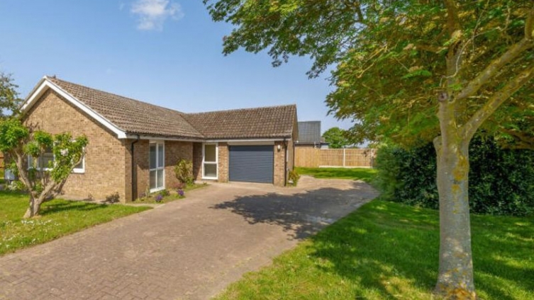 {cf_property_name} Ermine Drive