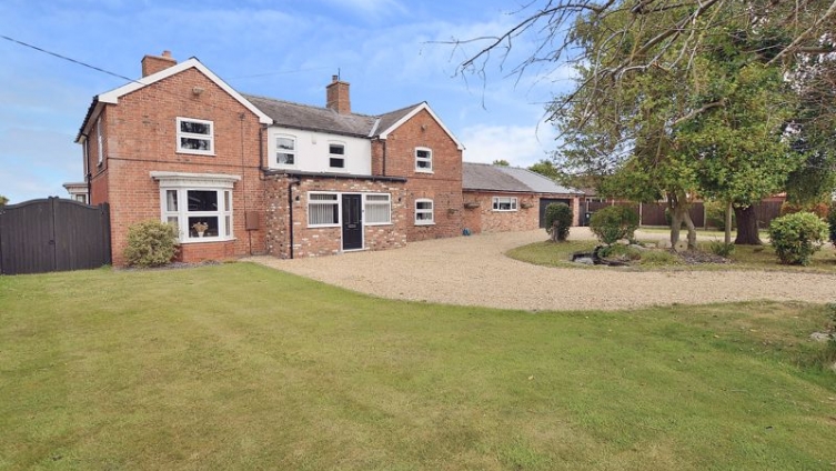 {cf_property_name} Green Lane