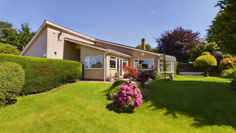 {cf_property_name} Alford Road